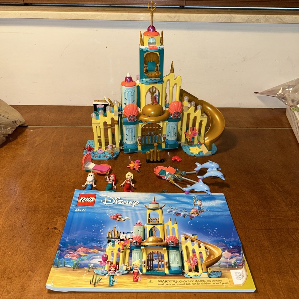 LEGO Disney Princess: Ariel's Underwater Palace (43207) 98% Complete W/ Manual